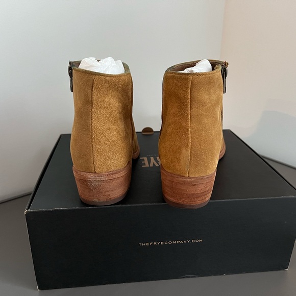 Frye Carson Piping Bootie - Picture 8 of 13